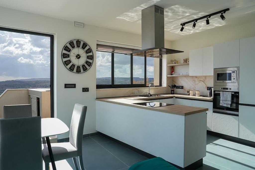 Lux Sea&Country Views With Pool Apartamento Mellieha Exterior foto